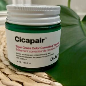 Cicapair Tiger Grass Color Correcting Treatment